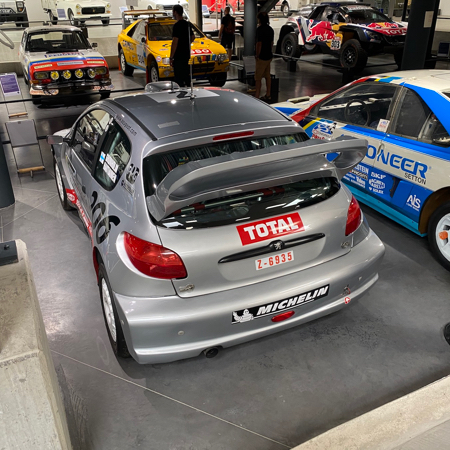 Peugeot 206 WRC 2000 au Musée de l'Aventure Peugeot.