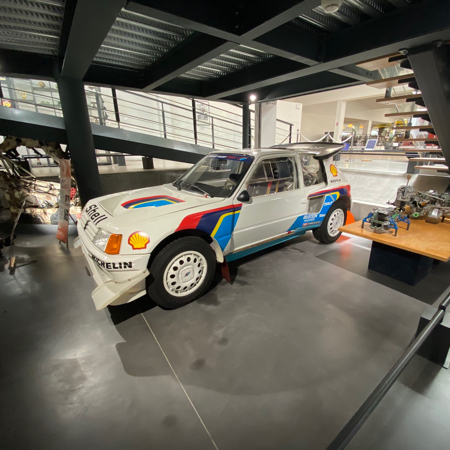 Peugeot 205 Turbo 16 Rallye Groupe B 1986 au Musée de l'Aventure Peugeot.