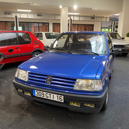 Peugeot 309 GTI 16 1993 au Musée de l'Aventure Peugeot.