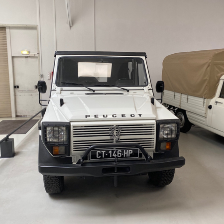 Peugeot P4 Civil 1991 au Musée de l'Aventure Peugeot.