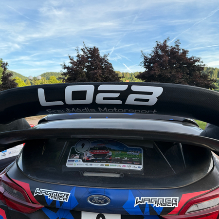 La Ford Fiesta WRC 2017 de Sébastien Loeb dans le parc fermé de Gérardmer du Rallye Vosges Grand Est 2026.