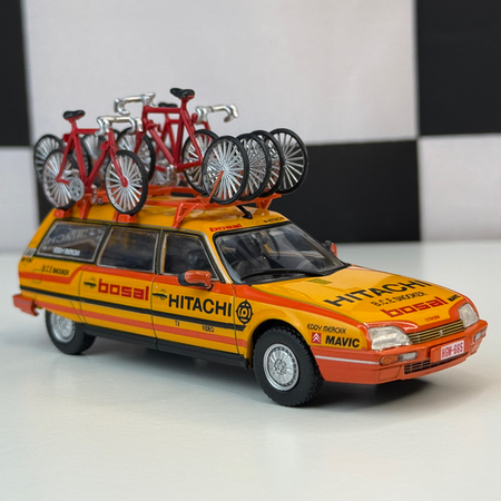 Numéro 12 : Citroën CX Break Evasion Team Hitachi '86