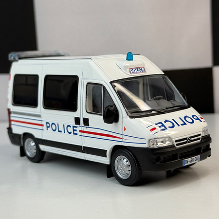 Numéro 25 : Citroën Jumper I Police Nationale '02